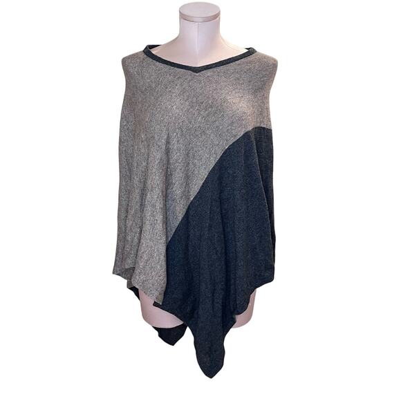 Women's Color Blocked Grey 100% Cashmere Poncho Size OS, Asymmetrical, Luxury - Picture 1 of 5